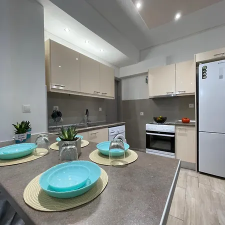 Appartement Andromachi 1 *